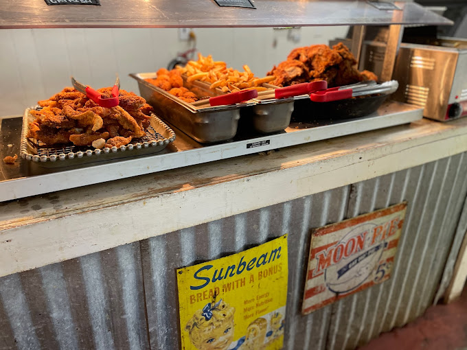 Southern Farm Table Restaurant & Bakery