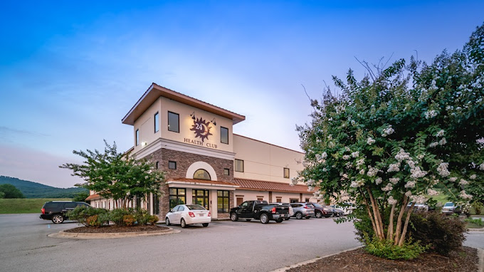 24 7 Health Club & Wellness Center
