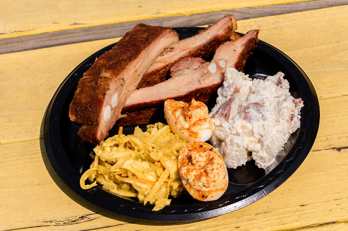 Smokey C's Bar-B-Que & Wings
